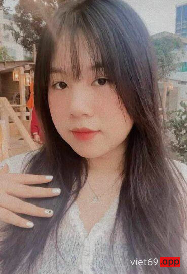 Ảnh 1 của Banh lồn cho anh sục rồi mới đè em ra chịch (Full Clip + Pic)