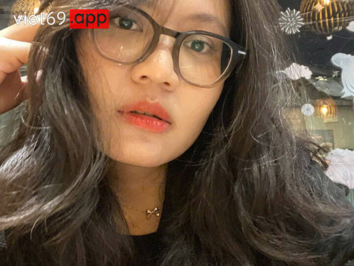 Ảnh 12 của Bé 2k1 lồn múp dâm đãng bdsm rên thổi kèn lút cán