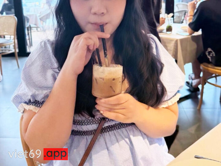 Ảnh 9 của Bé 2k1 lồn múp dâm đãng bdsm rên thổi kèn lút cán