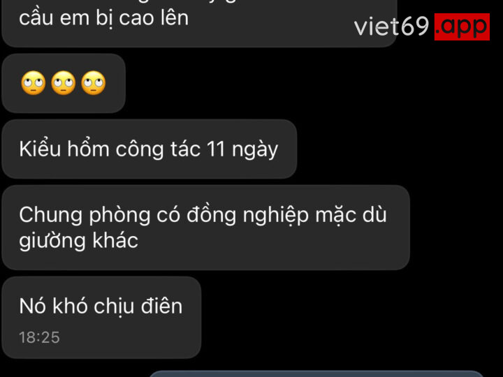 Ảnh 4 của Bé 2k1 lồn múp dâm đãng bdsm rên thổi kèn lút cán