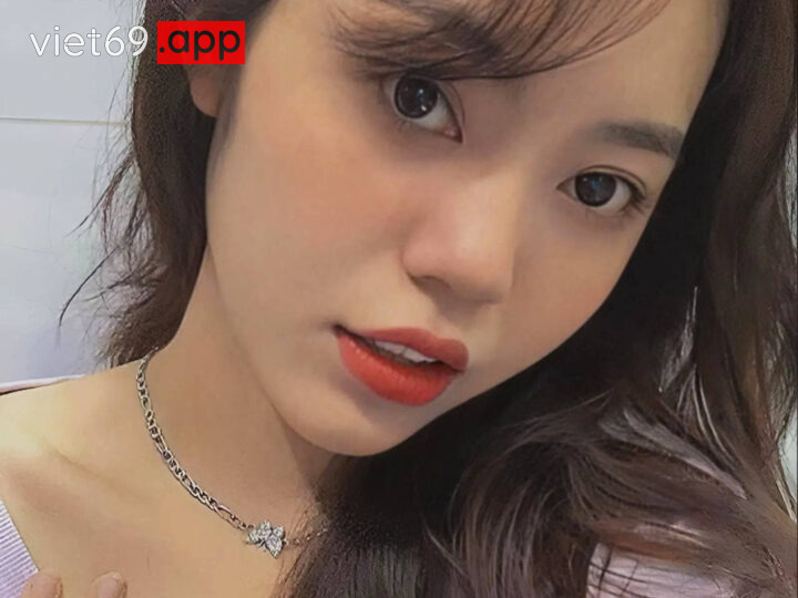 Ảnh 8 của Bé sinh viên vú to cưỡi ngựa rên cực nứng (Full Clip + Pic)