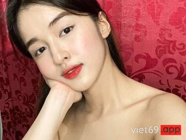 Ảnh 2 của Bóp vú đụ em người yêu xinh cực sướng