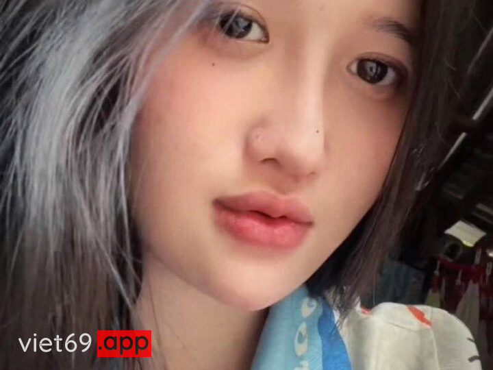 Ảnh 20 của Cặc to tuột quần chịch em rau xinh lồn múp trong phòng trọ (Full Clip + Pic)