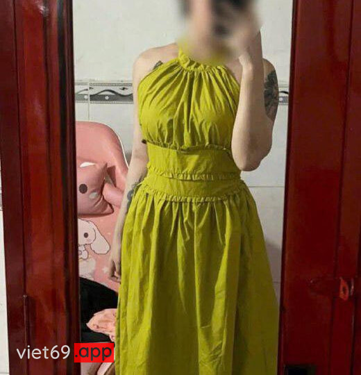 Ảnh 14 của Cặc to tuột quần chịch em rau xinh lồn múp trong phòng trọ (Full Clip + Pic)