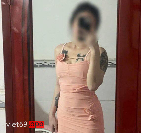 Ảnh 12 của Cặc to tuột quần chịch em rau xinh lồn múp trong phòng trọ (Full Clip + Pic)