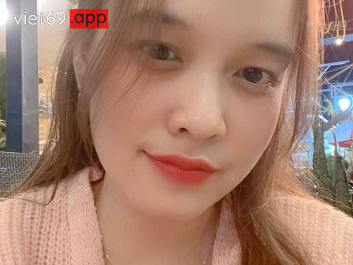 Ảnh 17 của Cặp đôi thích đụ public chịch nhau trước cửa phòng trọ – Phần 2