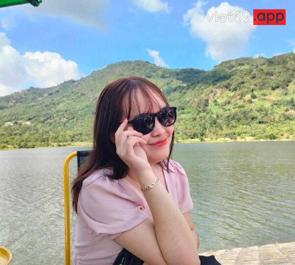 Ảnh 21 của Cặp đôi thích đụ public chịch nhau trước cửa phòng trọ – Phần 2