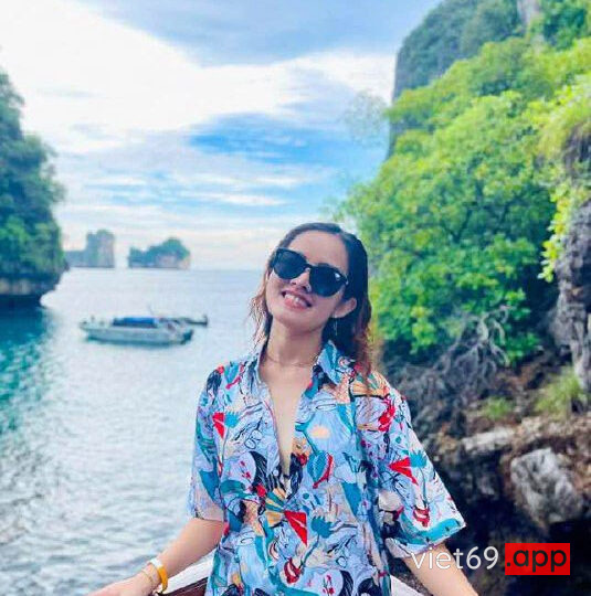 Ảnh 6 của Cặp vợ chồng mới cưới dập nhau cực sung