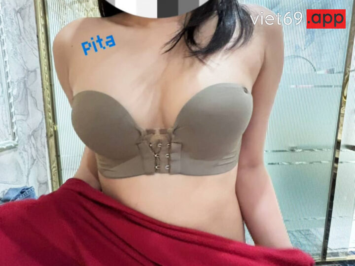 Ảnh 2 của Checker Pita đón eny sinh viên lên sg nhập học làm 2 nháy tái tê ướt nhẹp mới chịu