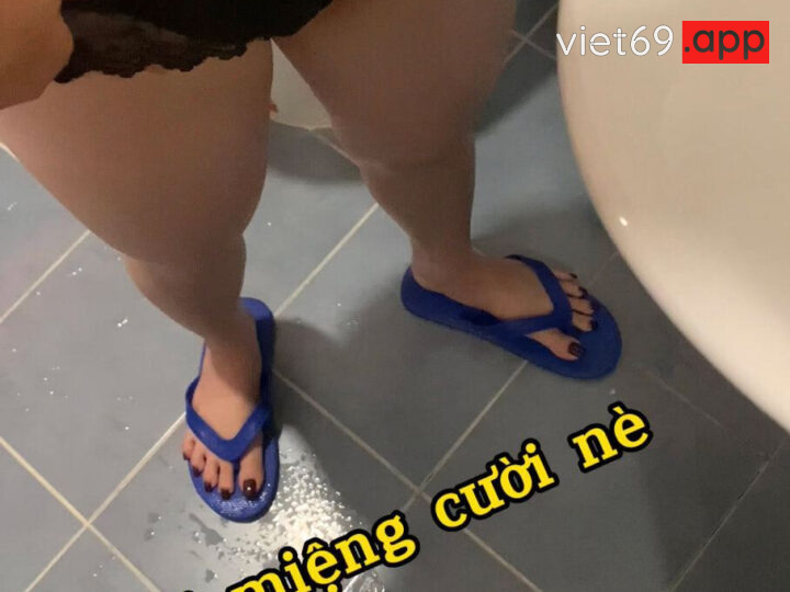 Ảnh 2 của Checker Pita húp em người yêu dễ thương da trắng, vú hồng 3 shot làm em phê tới nóc