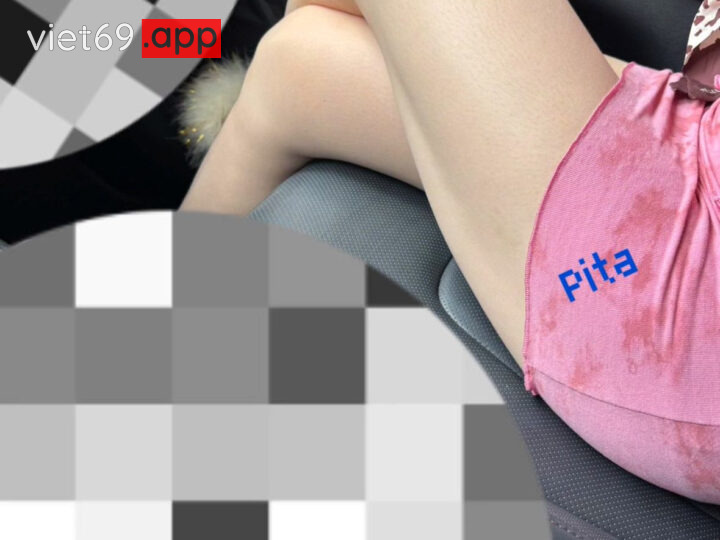 Ảnh 10 của Checker Pita làm 2 nháy với em yêu Bank ACB đùi trắng váy hồng mặc lọt khe đỏ – Phần 1