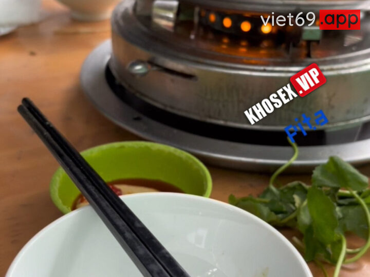 Ảnh 2 của Checker Pita pé người yêu rủ đi ăn lẩu bê xong rồi húp em luôn