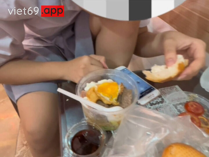 Ảnh 5 của Checker Pita Trốn làm dẫn bé người yêu bé nhỏ đi cúp học làm 2 nháy