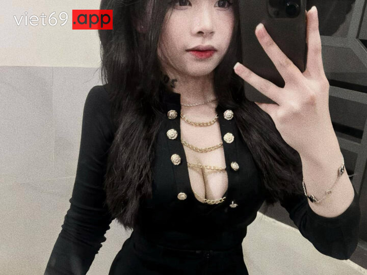 Ảnh 1 của Chịch em gái 2k10 non tơ xăm mình