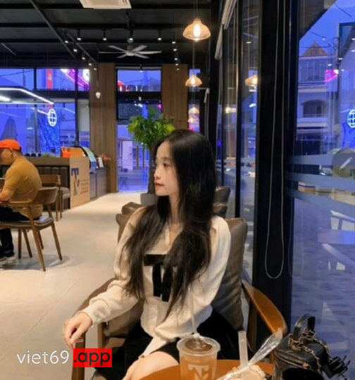 Ảnh 4 của Chịch em người yêu tê hết lồn trên ghế tình yêu
