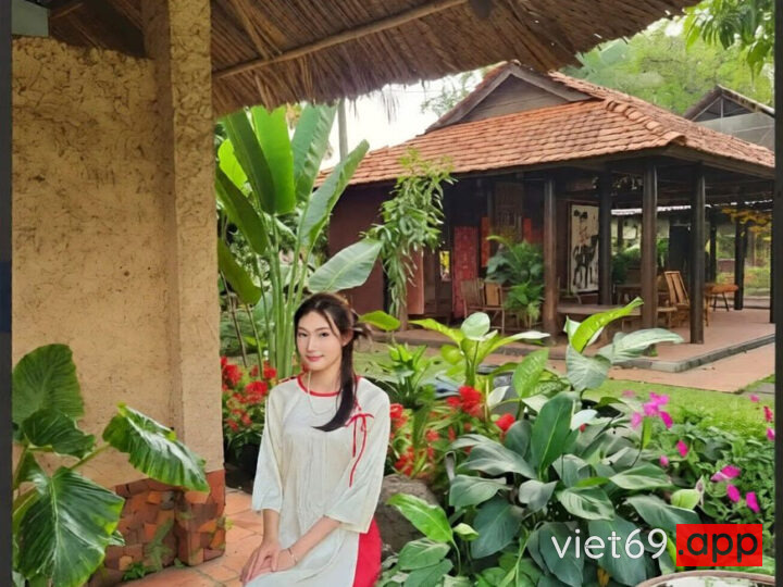Ảnh 1 của Chịch em sướng quá em phê lè cả lưỡi (Full Clip + Pic)