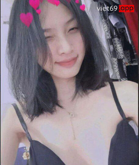 Ảnh 2 của Chịch em sướng quá em phê lè cả lưỡi (Full Clip + Pic)