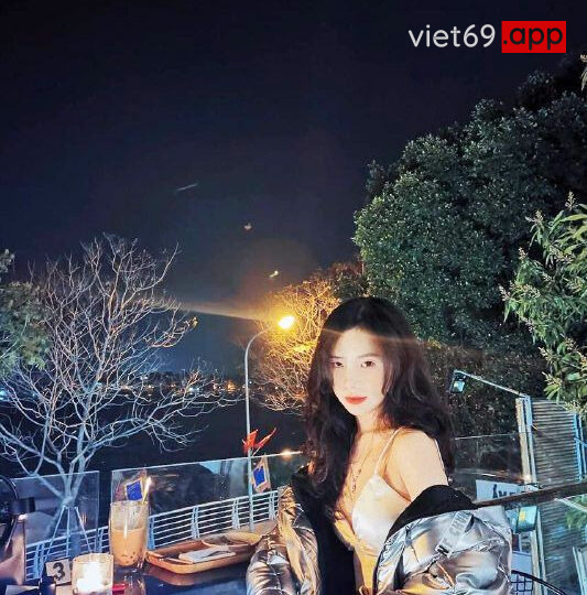 Ảnh 3 của Chơi lỗ lồn chưa đã anh chuyển sang lỗ nhị làm em sướng phê