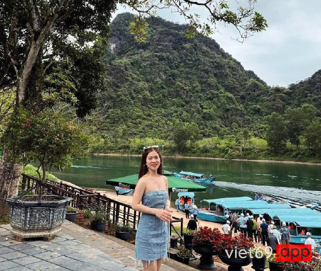 Ảnh 4 của Chơi public dừng xe giữa đường doggy em bên xe ôtô (Full Clip + Pic)