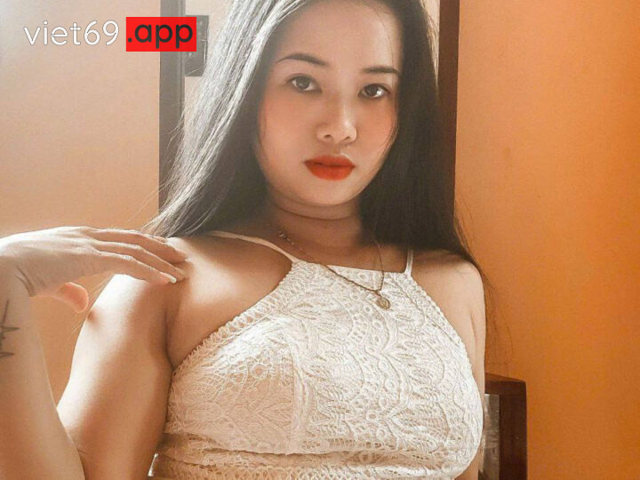 Ảnh 11 của Chồng địt phê quá vợ cầm luôn điện thoại để quay