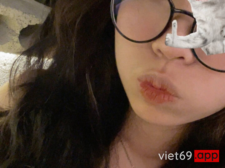 Ảnh 4 của Clip sex Bé 2k4 cắm sừng bồ, mình dây chân dài m7 nước nôi tràn trề