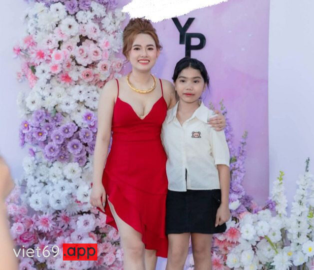 Ảnh 18 của Clip sex Chú rể địt cô dâu trong đám cưới Phần 2 hậu sau đám cưới (Full clip + Pic)