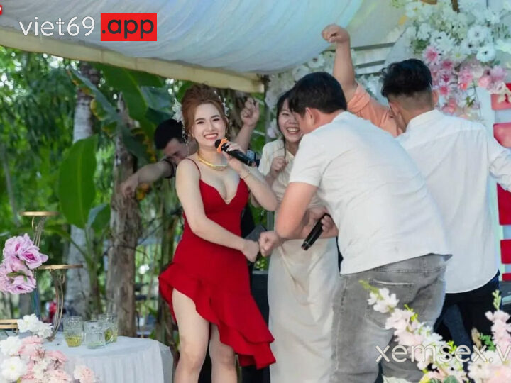 Ảnh 10 của Clip sex Chú rể địt cô dâu trong đám cưới Phần 2 hậu sau đám cưới (Full clip + Pic)