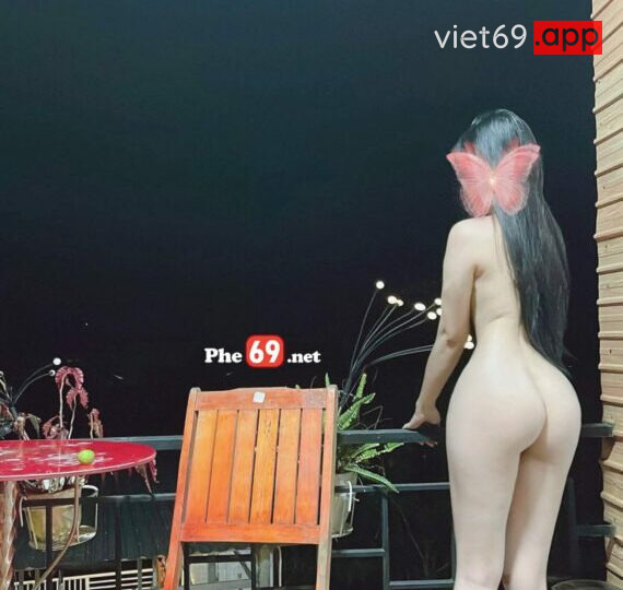 Ảnh 7 của Clip sex Couple Bé Thỏ doggy public với chồng ở Homestay khi đi du lịch biển (Full Clip + Pic)