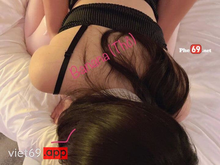 Ảnh 7 của Clip sex Couple Bé Thỏ threesome thuở mới ban đầu