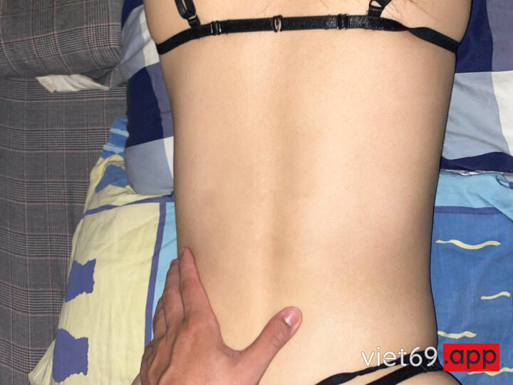 Ảnh 4 của Clip sex Đụ nằm sấp em người yêu vú lép lên đỉnh