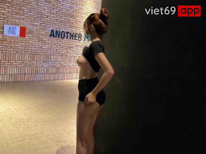 Ảnh 7 của Clip sex em bé đào babipeachyy thả rông ở rạp chiếu phim và chịch lút cán trong khách sạn (Full Clip + Pic)