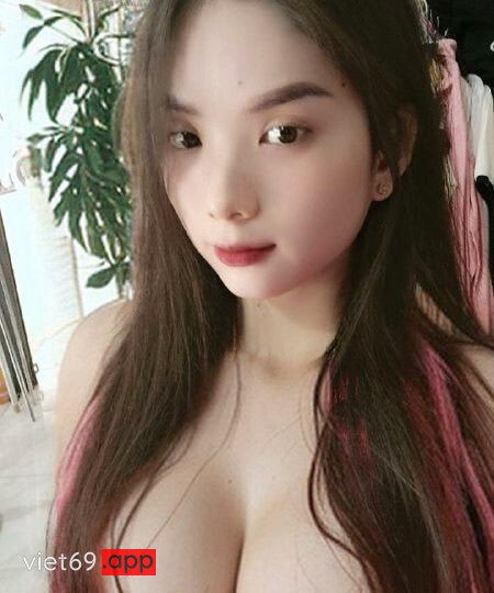Ảnh 9 của Clip sex Em đeo kính váy xanh xinh dâm dáng ngon cực Hot (Full Clip + Pic) – Phần 6