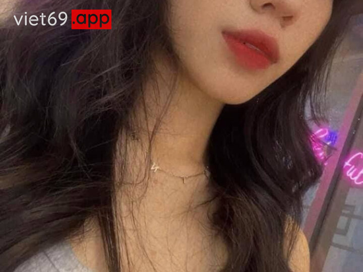 Ảnh 12 của Clip sex Em gái xinh mình dây mông to căng tròn bị đụ nằm sấp