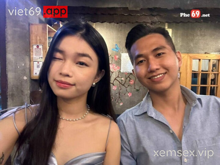 Ảnh 4 của Clip sex Em teen xinh và bạn trai, em bú cái nét dâm quá