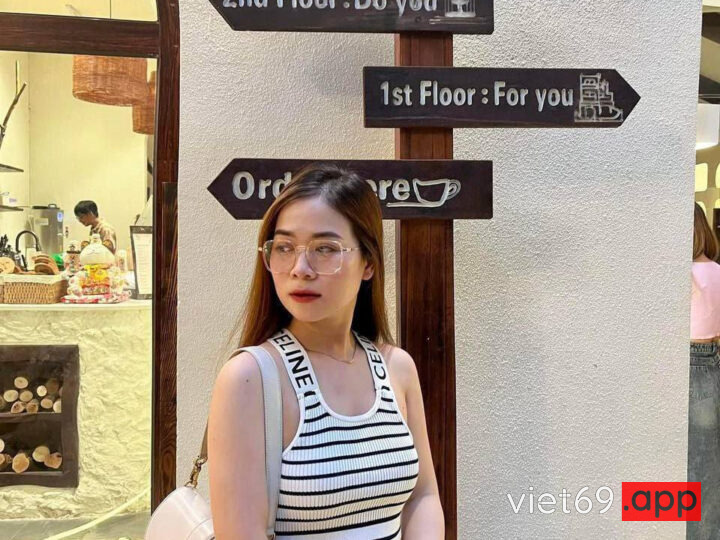 Ảnh 10 của Clip sex Lái chị máy bay người yêu cũ được chị phục vụ từ a đến z (Full Clip + Pic)