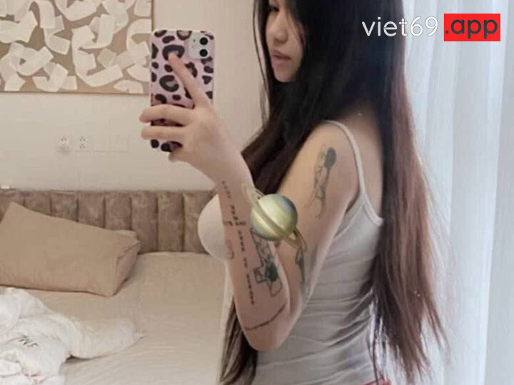 Ảnh 5 của Clip sex Nguyễn Thu Thảo nttconbuom_uu doggy em rên rỉ
