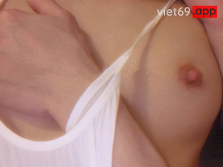 Ảnh 5 của Clip sex việt Đi cắm trại chịch con ghệ lồn múp trong lều xuất tinh ngập bướm