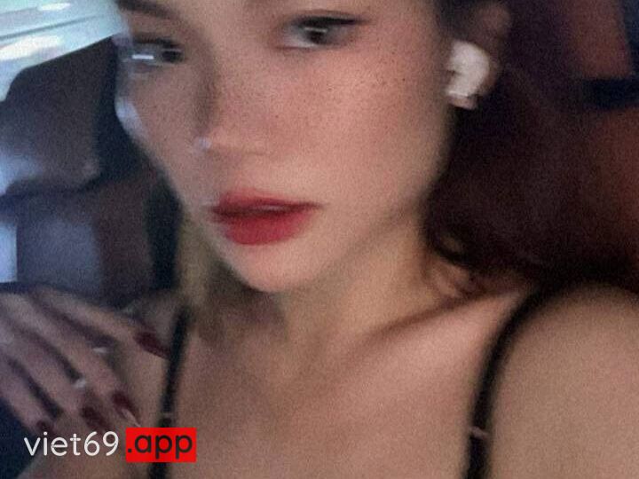 Ảnh 7 của Clip sex việt em Tâm dâm đãng thích BDSM được người yêu dẫn đi some