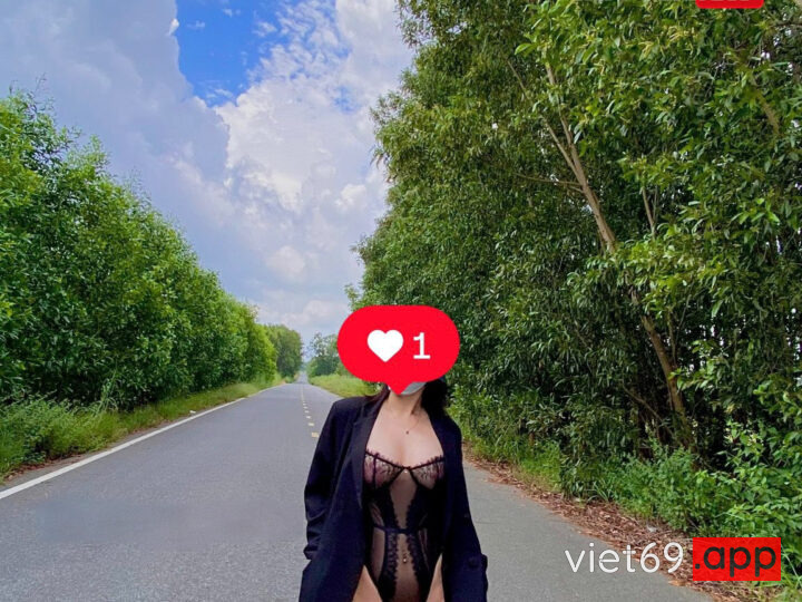 Ảnh 1 của Clip sex việt Public cùng em gái da trắng mông to lồn đẹp