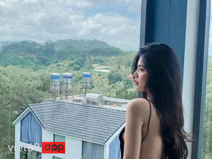 Ảnh 10 của Clip sex vkcklananh9496 cuồng dâm lọt khe đỏ xẻ đáy bị em trai chịch rên la