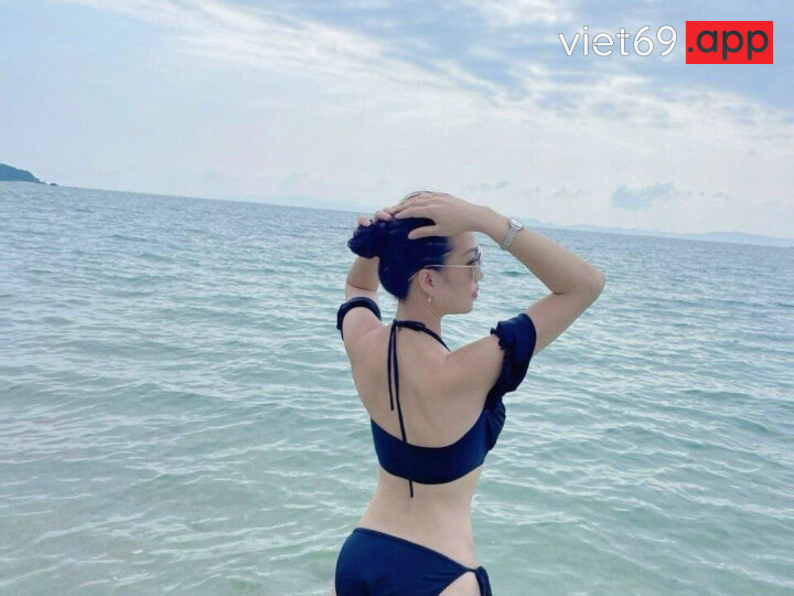 Ảnh 2 của Clip sex vkcklananh9496 cuồng dâm lọt khe đỏ xẻ đáy bị em trai chịch rên la