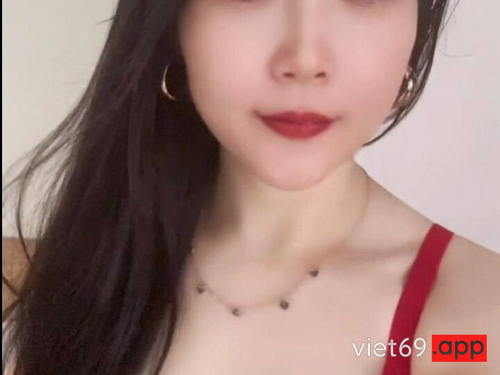 Ảnh 2 của Clip sex vkcklananh9496 em lan anh nứng quá dẫn trai về địt luôn trên xe ôtô dâm thủy ra lênh láng