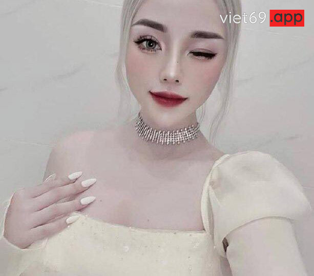 Ảnh 3 của Cưỡi ngựa em sướng quá bướm ra nhiều nước ướt hết chim
