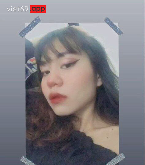 Ảnh 4 của Đặng Xuân Thảo 2k3 em sinh viên kính cận lộ clip sex địt nhau cùng bạn trai (Full Clip + Pic)