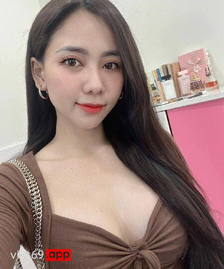 Ảnh 2 của Dập em nhân viên văn phòng lút cán sướng rên rỉ