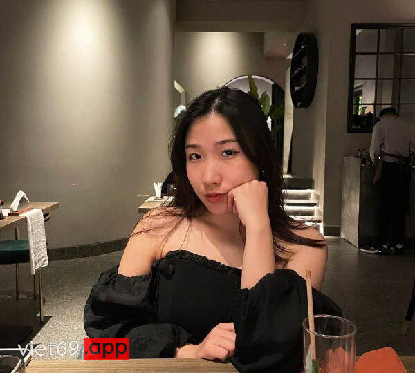 Ảnh 2 của Dập mạnh vào lồn em người yêu vú to nảy tưng tưng (Full Clip + Pic)