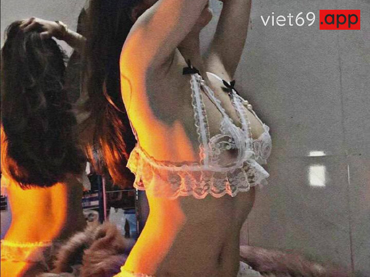 Ảnh 4 của Địt em người yêu vú to khẩu dâm anh đâm lồn em sướng quá (Full Clip + Pic)