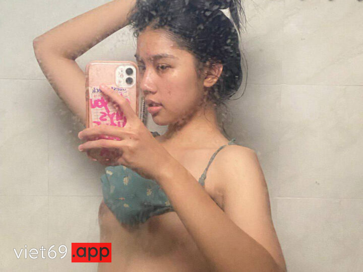Ảnh 7 của Địt gái xinh mặc lót đỏ bảo anh dập từ từ thôi mà anh dập như máy khâu (Full Clip + Pic)