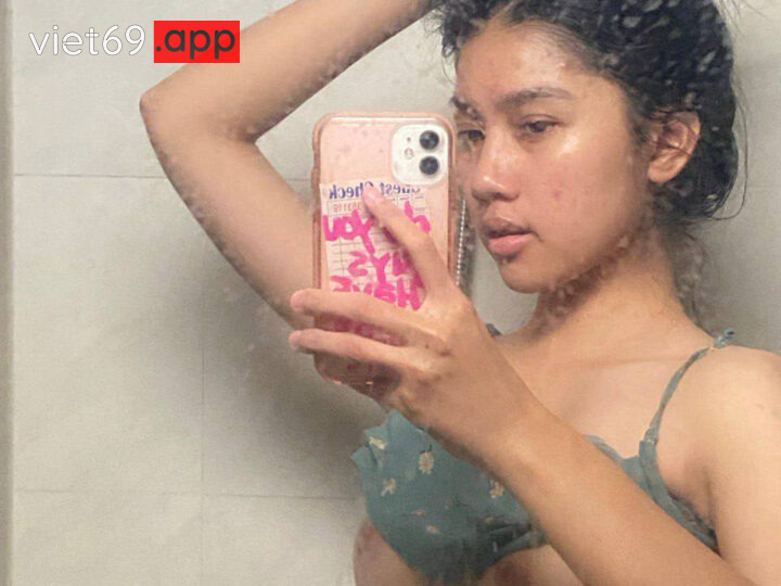 Ảnh 6 của Địt gái xinh mặc lót đỏ bảo anh dập từ từ thôi mà anh dập như máy khâu (Full Clip + Pic)