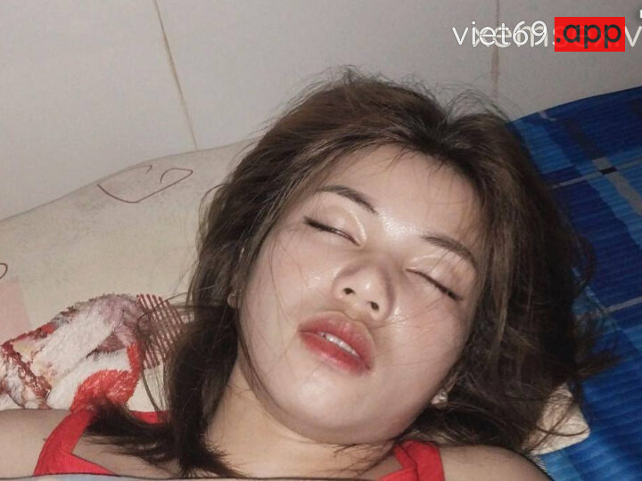 Ảnh 9 của Đợi vợ nhậu say cho thằng bạn địt xuất tinh trong